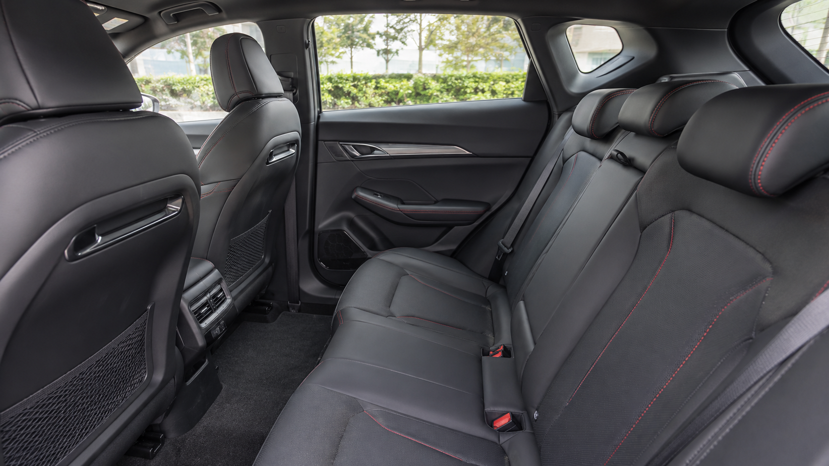 Центральный тоннель Geely Coolray